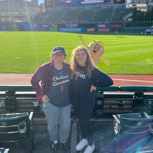 Meet your Posher, Amanda - Picture 5 of 8